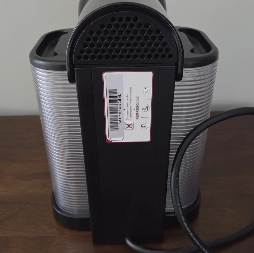 Nespresso VertuoLine Coffee Machine - Picture 6 of 10